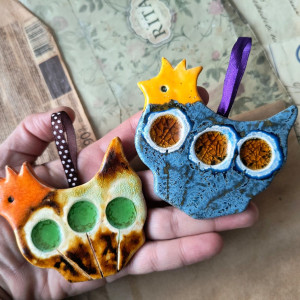 Kurki ze szklanymi kwiatkami