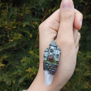 naszyjnik zamku z agatem, idealny na prezent, magia fantasty