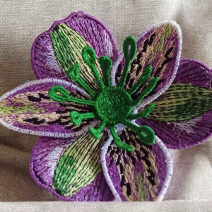 Astromeria - przypinka, haftowana broszka