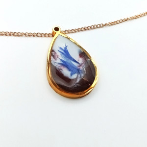 Ręcznie Wykonany Wisior z Chabrem – Połączenie Natury i Elegancji