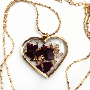 Naszyjnik Serce z Płatkami Róży – Stal Nierdzewna | Handmade