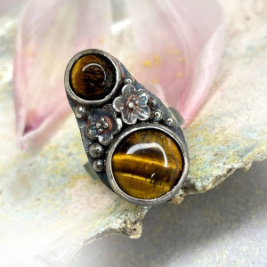 Pierścień z migoczącym tygrysim okiem a1145