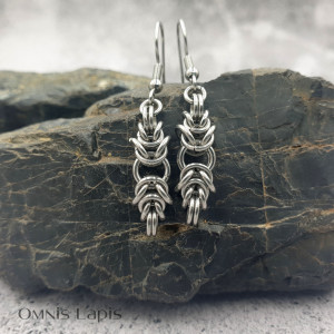 Ażurowe kolczyki chainmaille