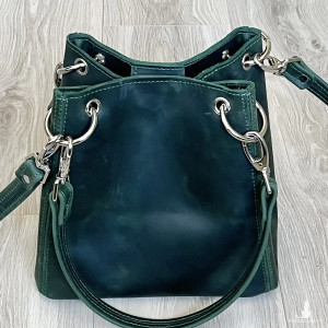 Zielona torebka damska ze skóry „Crazy Horse”.