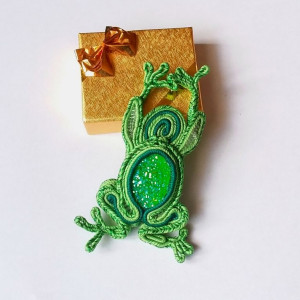 Broszka żaba - soutache