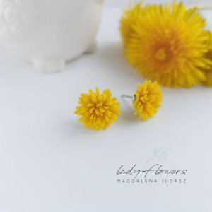 Kolczyki z mniszkami