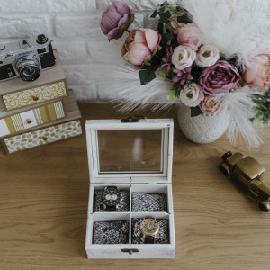 Pudełko na zegarki, bransoletki i łańcuszki, Drewniane na zegarki, bransoletki i łańcuszki