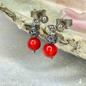 Srebrne kolczyki z koralem a1281