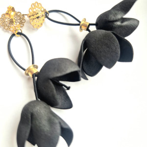 Kolczyki dlugie czarne tulipany boho