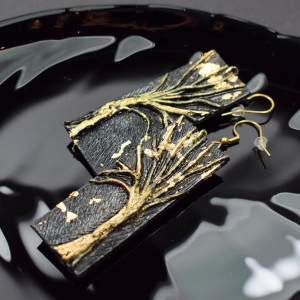 Kolczyki z motywem drzewa, czarno-złote