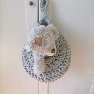 Koszyk, kokon wiszący szary