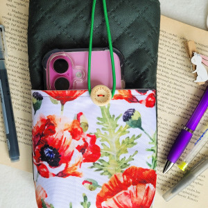 Etui na czytnik: maki (M: 15x21 cm)