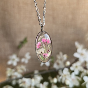 Srebrna zawieszka srebrny wisiorek naszyjnik żywica z żywicy kwiaty z kwiatami jajowata retro naturalna dziewczęca kobieca gipsówka