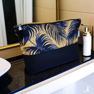 Kosmetyczka damska etui do torebki wodoodporna duża kosmetyczka organizer czarne pióra