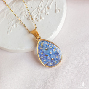 Wisiorek z niezapominajkami