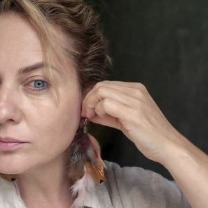 Kolczyki brązowe pióra leciutkie