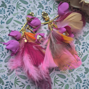 Klipsy rózowe,bordowe,pióra leciutkie