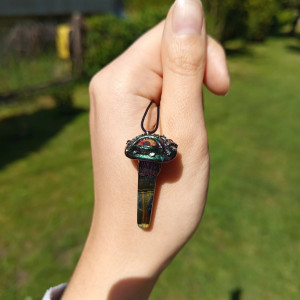 Naszyjnik mrocznego muchomorka z tygrysim okiem, idealny na prezent, magia fantasy, goblincore