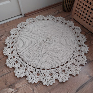 Dywan z koronką 90 cm