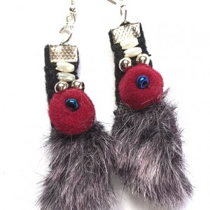 kolczyki etniczne przy piersi smoka zawisła foka