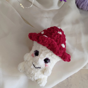 Muchomorek pluszowy bordowy, Zabawka grzybek, Prezent dla dziecka