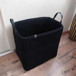 Kosz ze sznurka z uchwytami