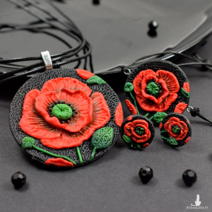 Komplet biżuterii "Czerwone maki" kolczyki sztyfty, naszyjnik i sznurkowa bransoletka