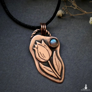 Wisior miedziany naszyjnik z labradorytem tulipan kwiat