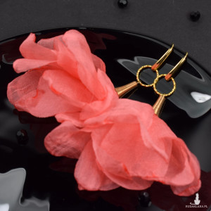 Długie koralowe kolczyki kwiaty - lekkie jak piórko