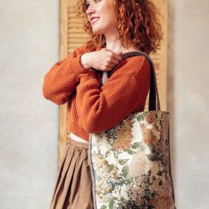 Shopperka z żakardu w kwiaty