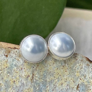 Srebrne sztyfty z perłami drobinki d125