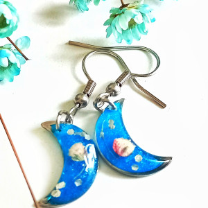 Kolczyki handmade z suszoną gipsówką – elegancja w naturalnym stylu