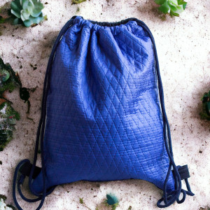 Niebieski pikowany workoplecak