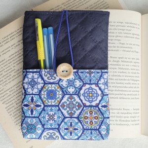 Etui na czytnik: kafelki (M: 15x21 cm)