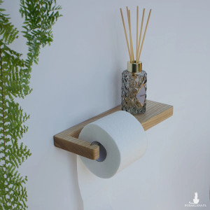 Minimalistyczny drewniany uchwyt wieszak na papier toaletowy z półką jesionowy