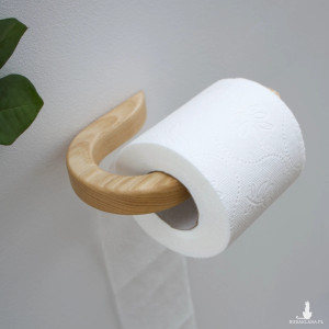Uchwyt jesionowy na papier toaletowy minimalistyczny