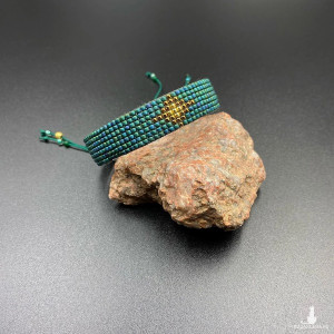 BRANSOLETKA TKANA NA KROŚNIE Z KORALIKÓW - morska zieleń, złoty #969