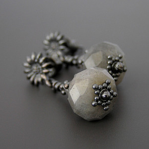 Kolczyki Scarlett, labradoryty, srebro 925, kolekcja Przeminęło z Wiatrem