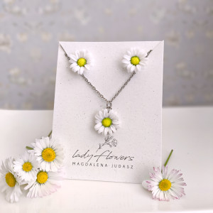 Komplet  biżuterii ze stokrotkami