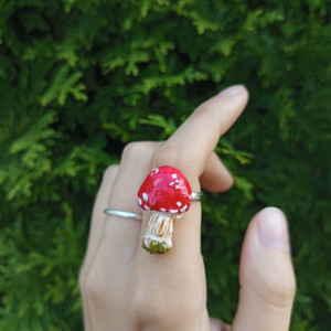 Pierścionki muchomorków ręcznie malowane i rzeźbione, idealne na prezent