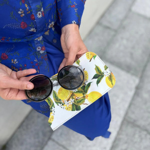 Skórzane etui na okulary