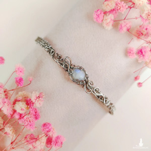 Bransoletka Kamień Księżycowy sztywna stal chirurgiczna wirewrapping handmade
