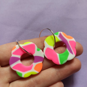 Kolczyki z gliny polimerowej neony
