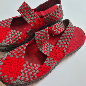 buty sandały plecione