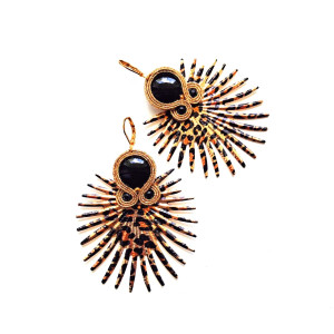 Jeżozwierz kolczyki sutaszowe