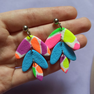Kolczyki z gliny polimerowej neony
