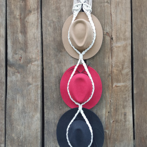 Wieszak Boho na kapelusze