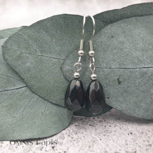 Wiszące kolczyki z kamieniem - krople onyksu