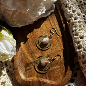 kolczyki z glinki polimerowej w kolorze latte