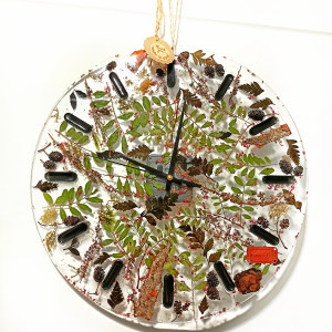 Zegar Handmade "Kawałek Lasu" – unikalna dekoracja inspirowana naturą